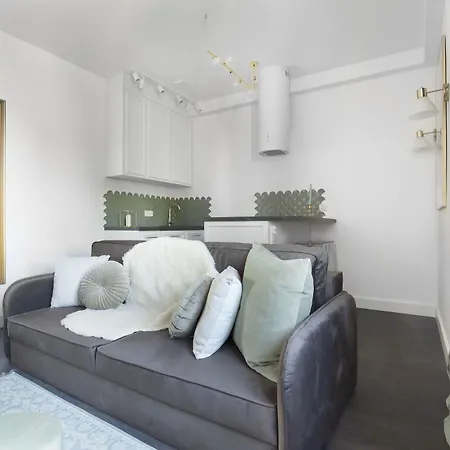 Elite Old Town Deluxe *