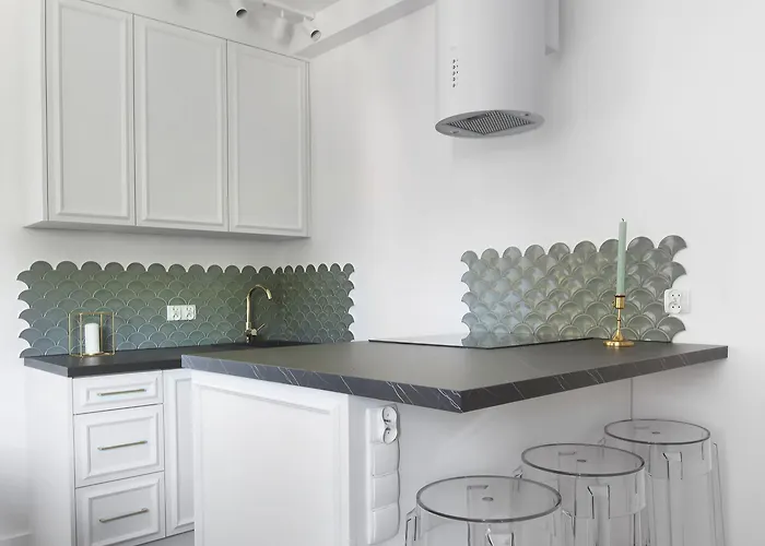 Elite Old Town Deluxe *