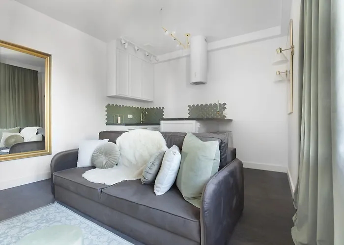 Elite Old Town Deluxe *